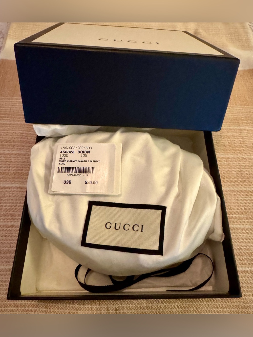 Men Gucci Black Leather Wrap Belt with Decorative Silver-Tone Lion Buckle - Picture 9 of 11